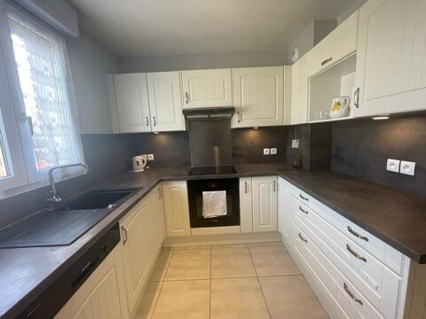  Appartement � louer 3 pi�ces 73 m�