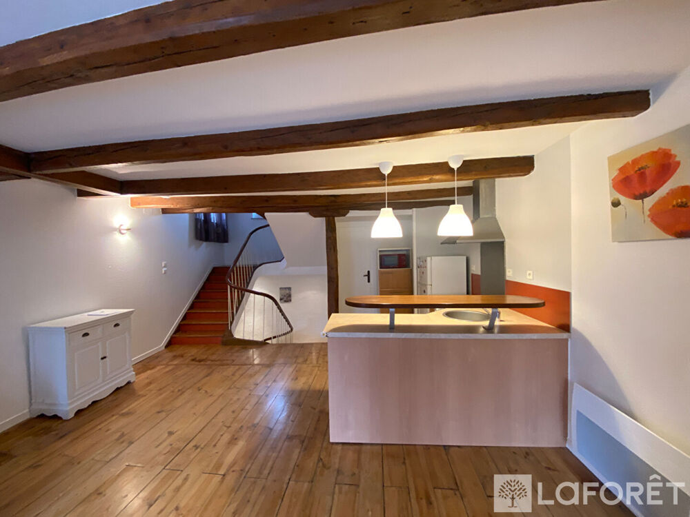 Location Appartement À louer - Duplex meublé de 39 m² au coeur de Saint-Flour Saint flour