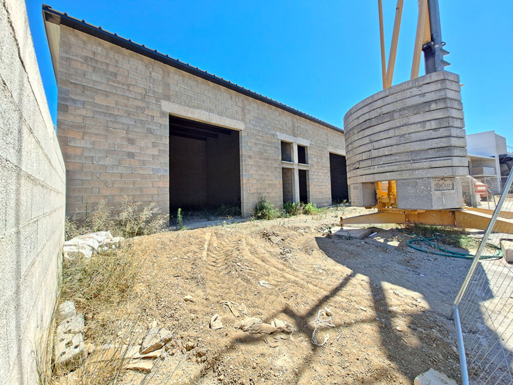 Vente Parking/Garage Perpignan Toulouges Garage / Local de 86 m2 Perpignan
