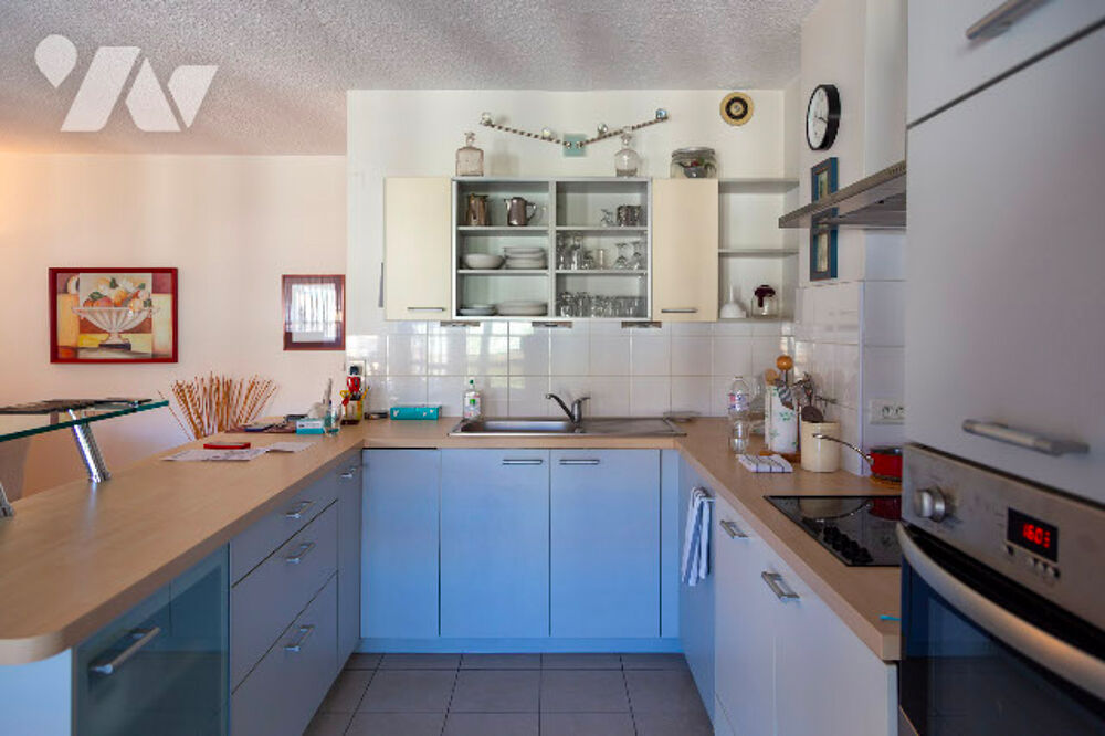 Vente Appartement Bel appt rénové traversant salon/salle à manger/cuisine lumineux grde terrasse 3 chambres sur balcon Aix-en-provence
