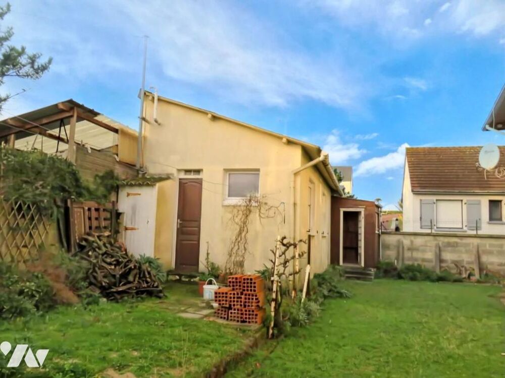 Maison à 150 mètres d'un belle plage de sable blanc et à 800 mètres des commerces et restaurants