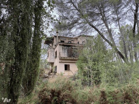   SUR 13643 M², VILLA 147 M² A RENOVER Maison - 6 pièce(s) - 147 m²