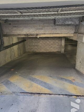  Parking / Garage � vendre 