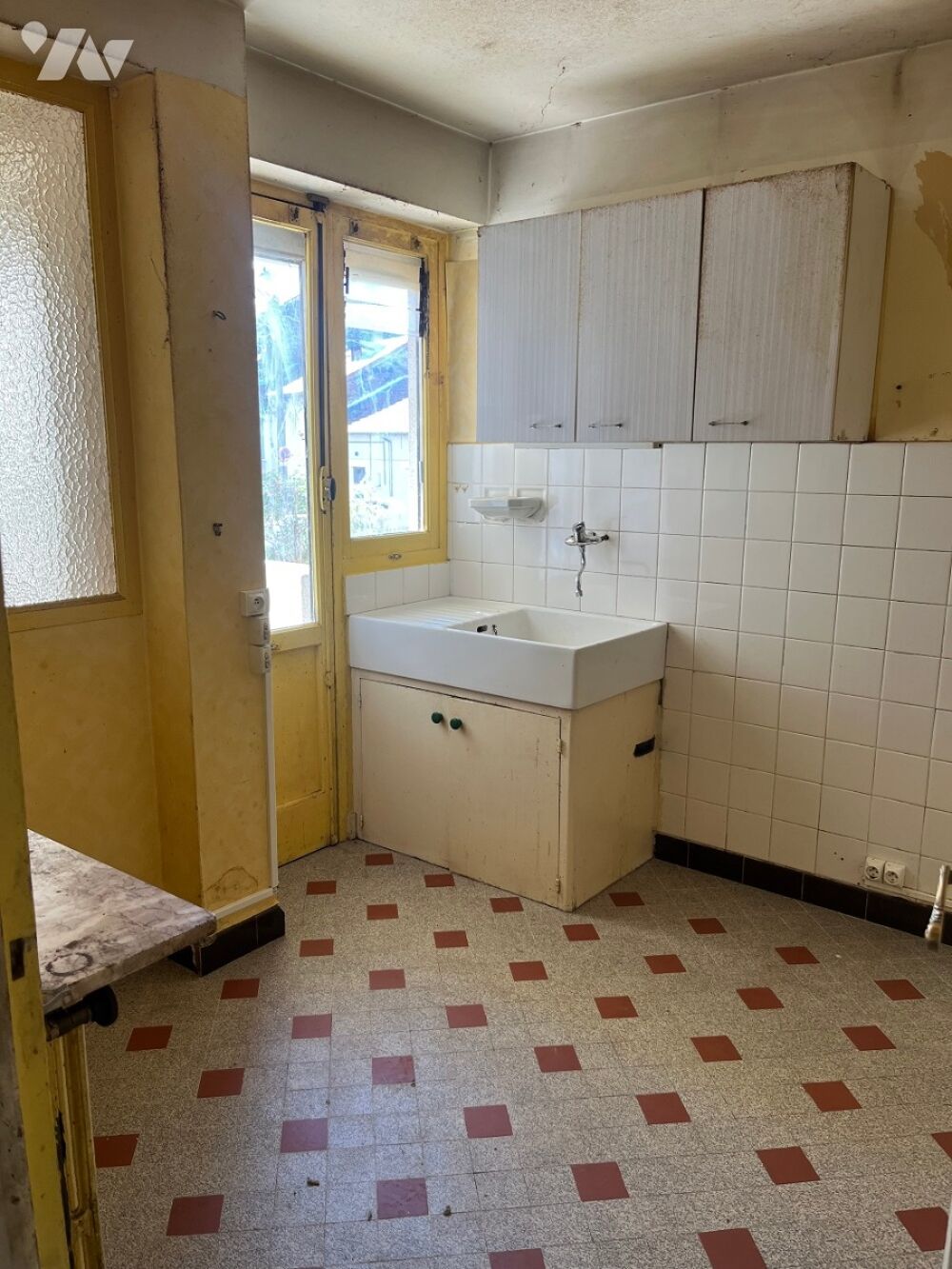 VILLEBOEUF Saint-Etienne, F4 76 m2 GARAGE en IMMO-INTERACTIF (appel doffres) px départ : 59 000 €