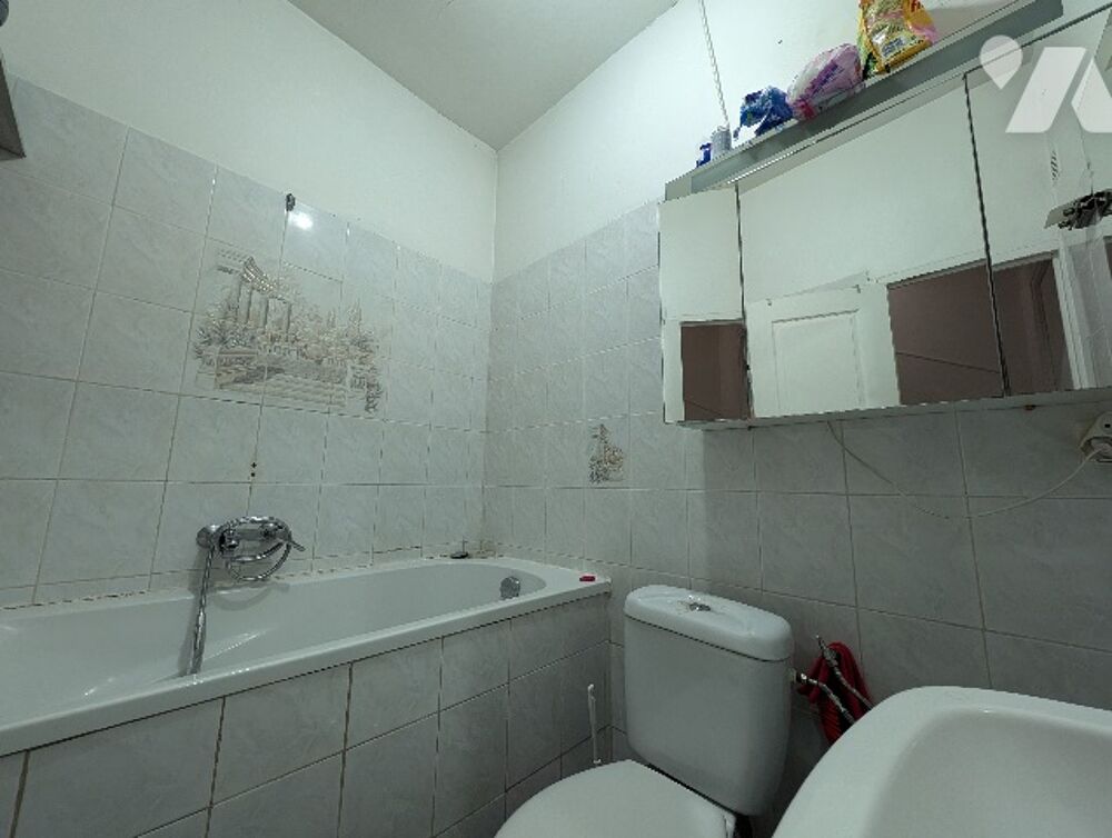 Vente Maison VENDUE LOUÉE, maison de ville 43,79 m² + cabanon en VENTE NOTARIEE INTERACTIVE prix de départ 81000€ Marseille 16