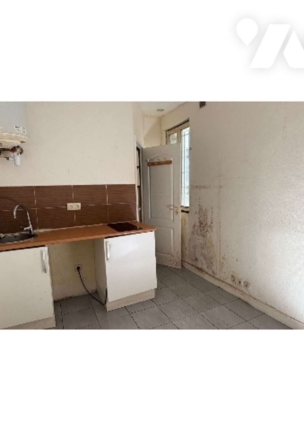 Vente Appartement Vente Notariale Interactive (VNI) – Studio 11,7 m² en RDC à Saint-Ouen, à rénover entièrement. Saint-ouen