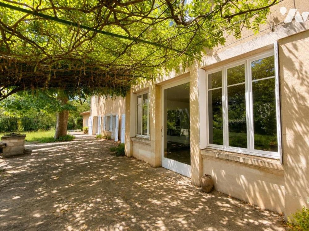 Vente Maison MONTFAVET - Ancienne demeure familiale de 236 m² avec jardin arboré & piscine Avignon