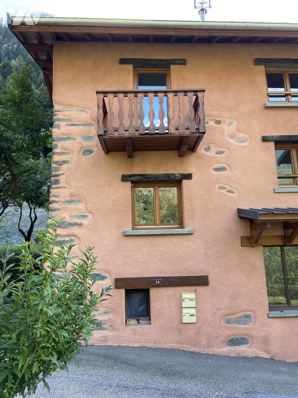 Vente Maison FRENEY – ENSEMBLE DE 2 MAISONS AVEC TERRAIN, GRANGES ET CAVES Freney