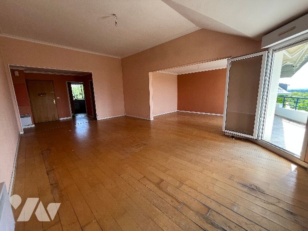 Vente Appartement Cote Fleurie, Vue exceptionnelle sur la Loire, Appartement de 102m2 avec garage double. Tours