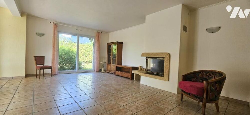 Vente Maison Maison 4 chambres – Vie de plain-pied – Garage et jardin – Quimper Quimper