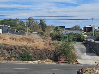  Terrain � vendre  Trois-bassins