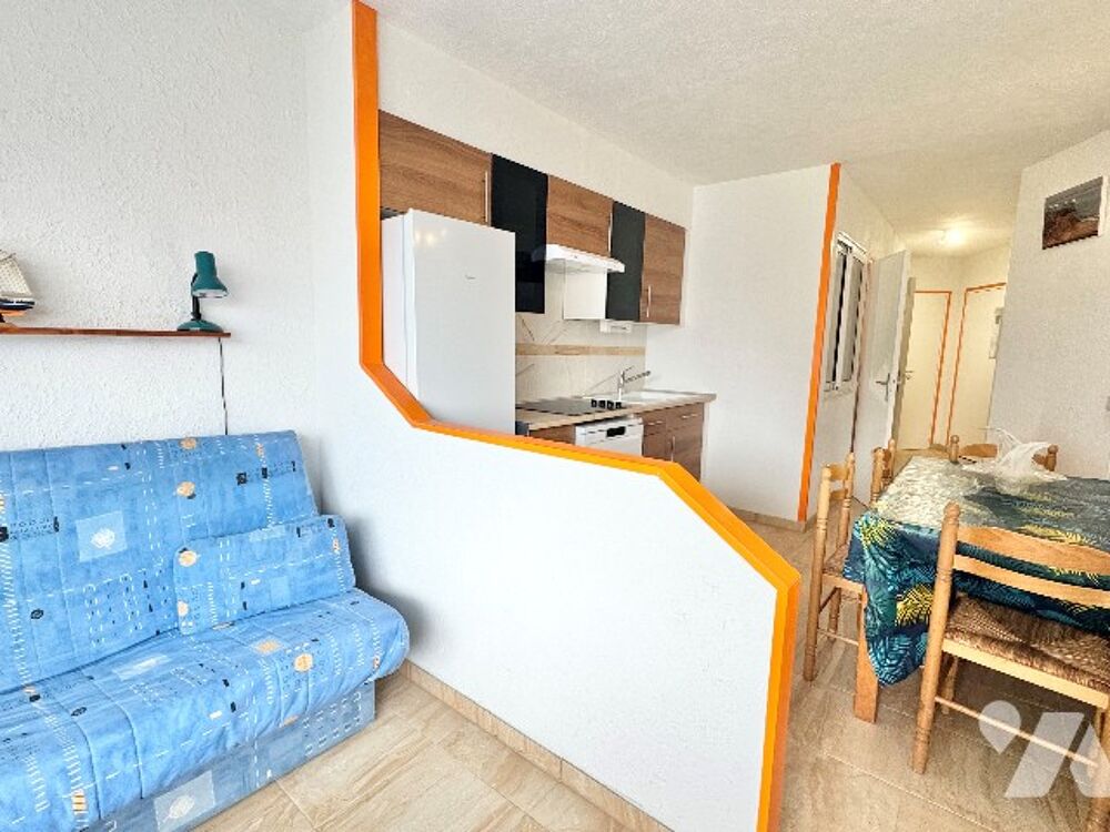 A 250 m de la plage de Pontaillac et du casino de Royan, studio entièrement rénové en RDC