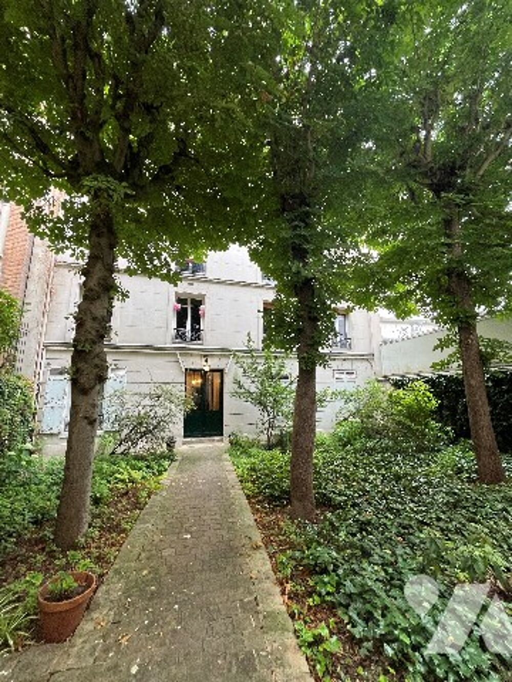 Vente Appartement Appartement de 49,11 m² dans le 15ème, 3 pièces + cave à deux pas du champ-de-mars au calme. Paris 15