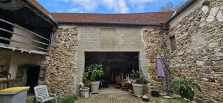 Vente Maison Maison à Blesmes de 137 m² comprenant cinq pièces dont trois chambres. Blesmes