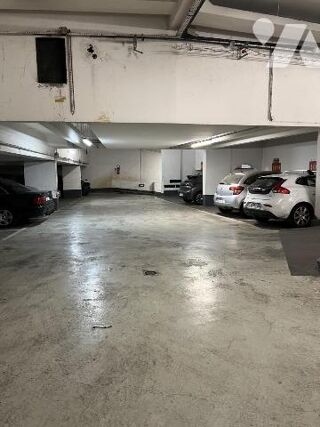  Parking / Garage  vendre 
