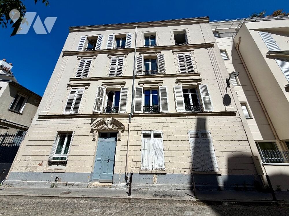 Vente Appartement PARIS 7  – PASSAGE LANDRIEU Duplex 2 pièces au dernier étage – À rénover – Lumineux - Calme Paris 7