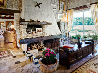  Maison  vendre 10 pices 335 m