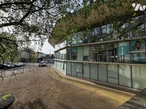 Local d'activit&eacute; de 761 m&sup2; en plein c�ur de ville 600000 14200 H�rouville-saint-clair