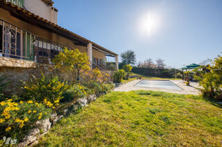  Maison � vendre 8 pi�ces 237 m�