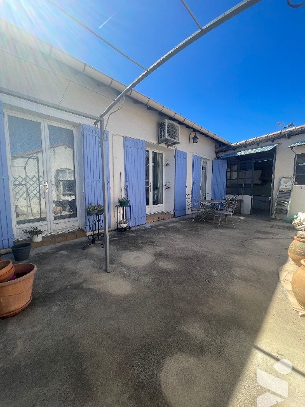 Vente Maison Maison à PLAN D ORGON de 103 m²  avec local commercial loué Plan-d'orgon