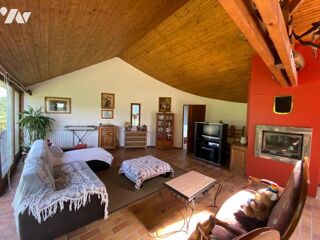  Maison à vendre 10 pièces 242 m²