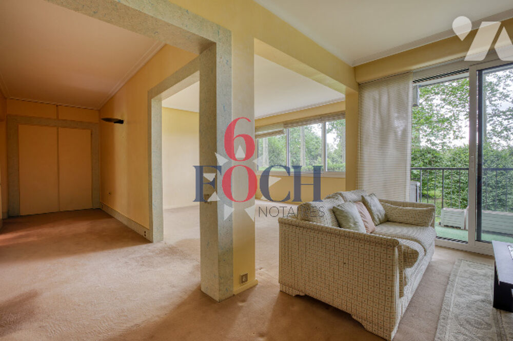 Vente Appartement Appartement à Vaucresson comprenant cinq pièces dont trois chambres. Vaucresson