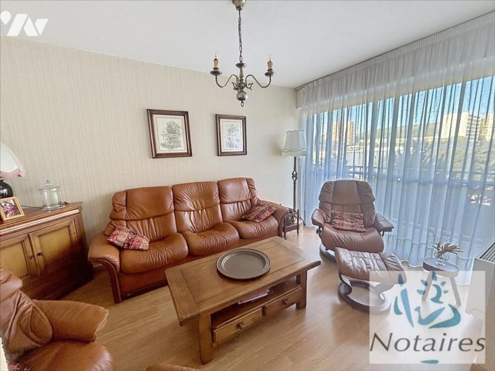 Vente Appartement Appartement avec 4 chambres et balcon Salon-de-provence