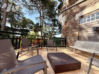  Maison à vendre 15 + pièces 777 m²
