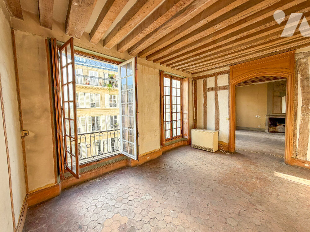 Vente Appartement APPARTEMENT DE PRESTIGE RUE SAINT PAUL,  Traversant Est - Ouest, avec vue sur l'Eglise Saint Paul, Paris 4