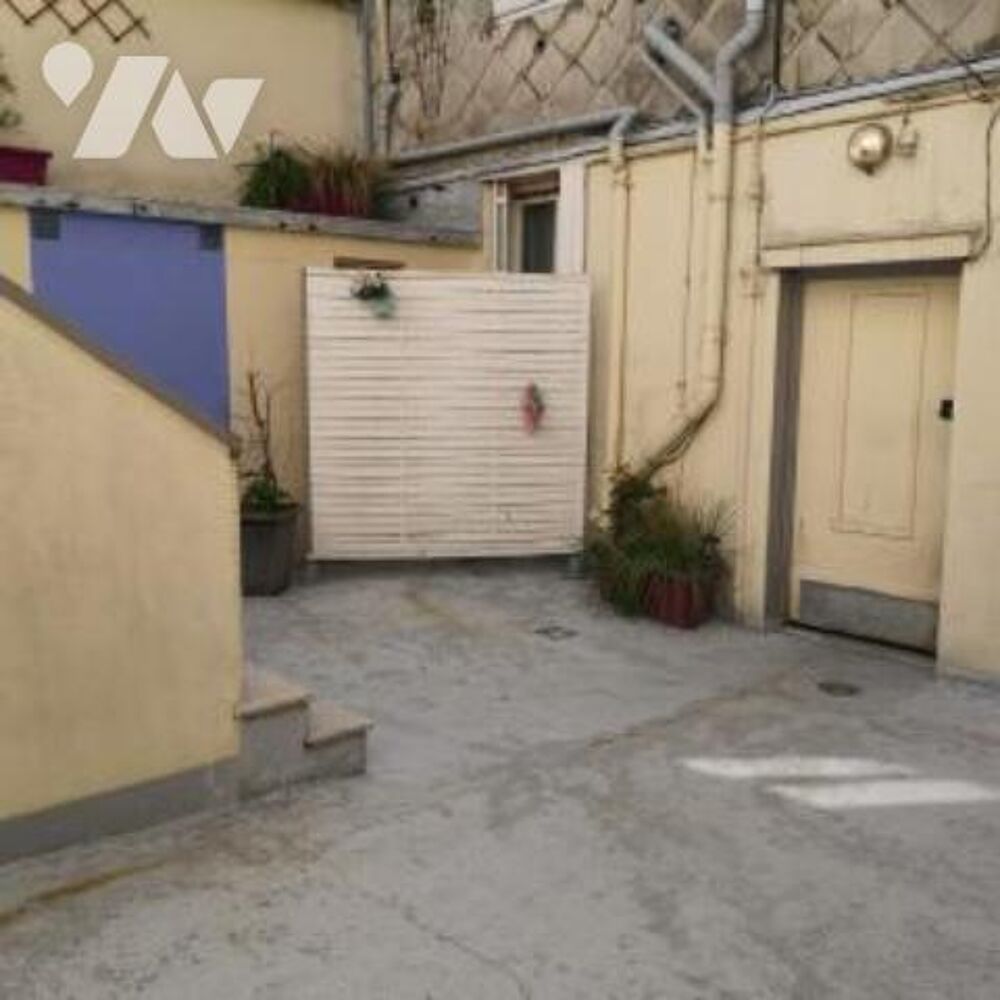 Vente Maison Maison de ville sur cour. trois chambres. Travaux à prévoir. pas de garage. Havre