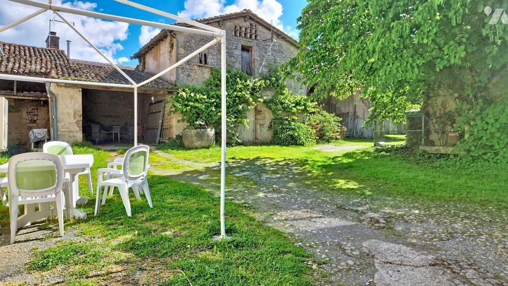 Vente Maison Maison à vendre Périgné Périgné
