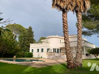  Maison � vendre 10 pi�ces 262 m�