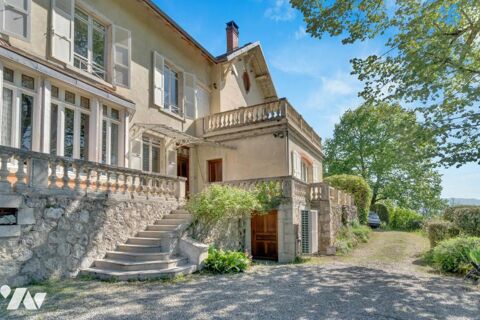   SUPERBE MAISON DE MAITRE AVEC BELLES VUES Maison - 10 pi�ce(s) - 433 m�