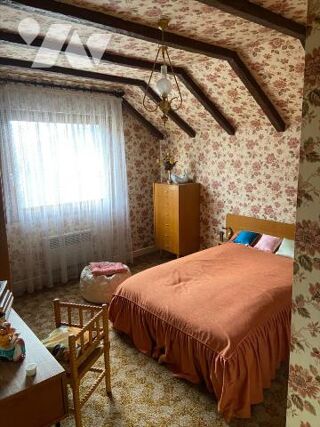  Appartement � vendre 4 pi�ces 200 m�