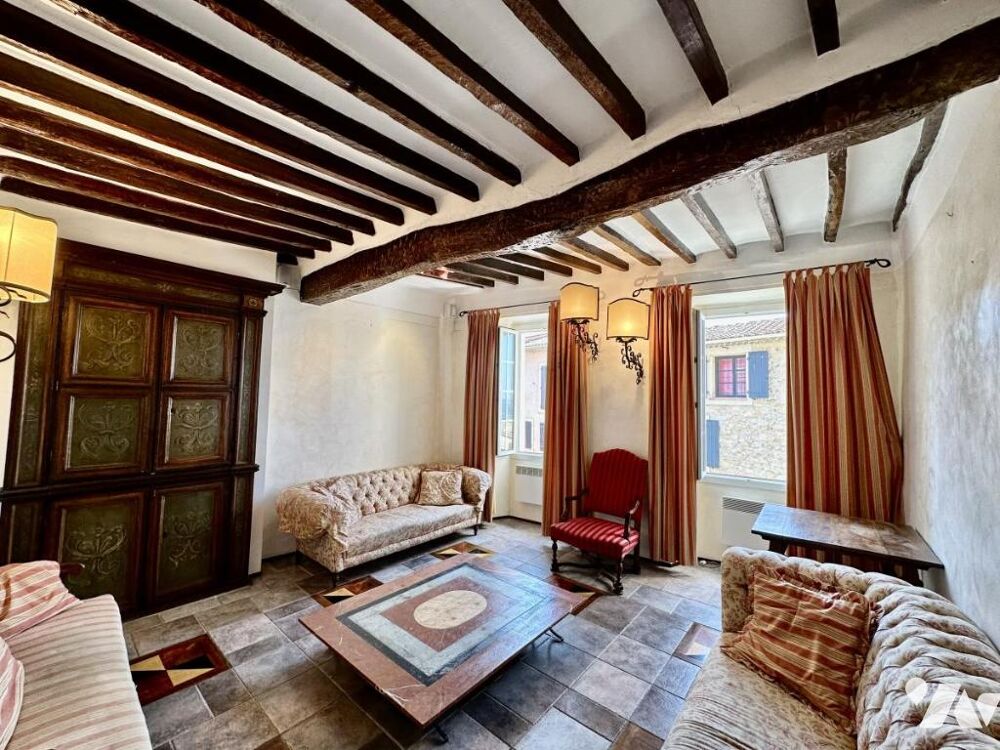 Maison 6 pièces 200 m² · à Châteauneuf-Grasse · 200 m² · 320 000 €