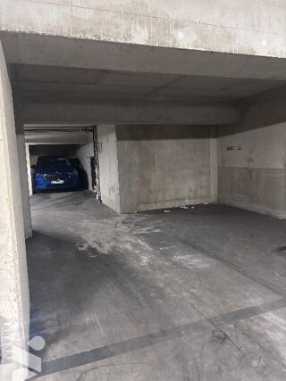  Parking / Garage � vendre 
