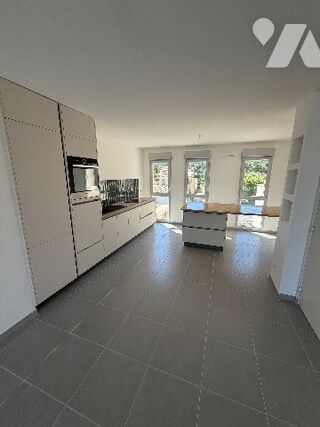 Appartement 4 pièces 97 m² · à Aubagne · 97 m² · 389 000 €
