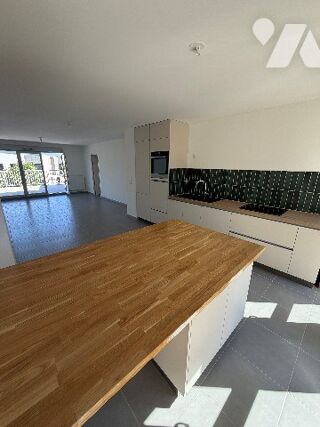  Appartement à vendre 4 pièces 97 m²