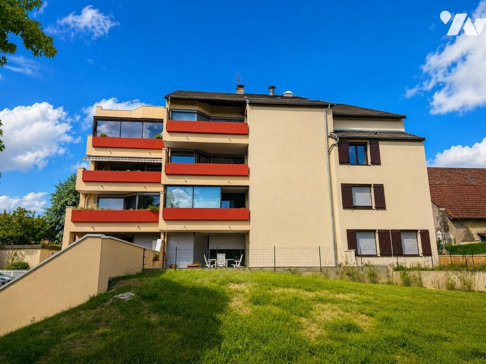 BELLEY  T4 DE 85 M² AVEC TERRASSE, GARAGE ET CAVE