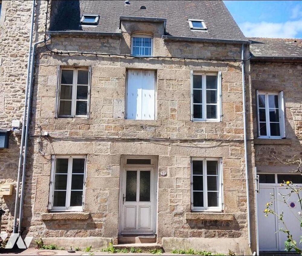 Vente Maison Maison de ville proche de tous commerces.  Travaux de rénovation à prévoir. Saint-pierre-Église