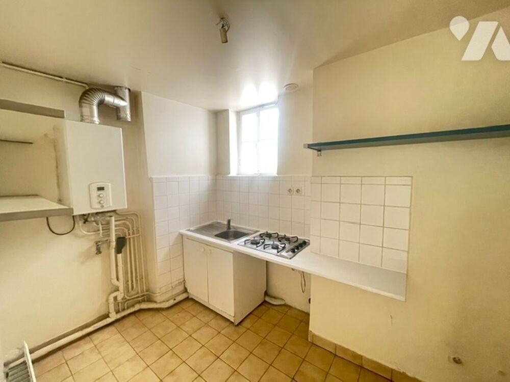 Vente Appartement Appartement à Paris 3 de 76.32m² comprenant quatre pièces dont trois chambres. Paris 3