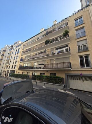 Vente Appartement 75015 Paris - Saint Charles - Studio avec balcon et cave Paris 15