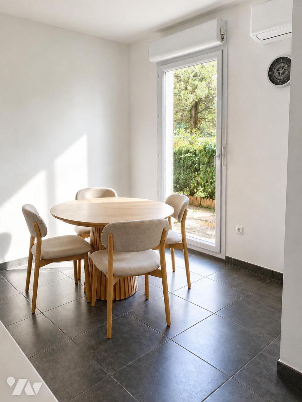 Vente Appartement VENTE EN IMMO INTERACTIF UN APPARTEMENT DE TYPE 2 EN RDJ DE 44 M² Marseille 9