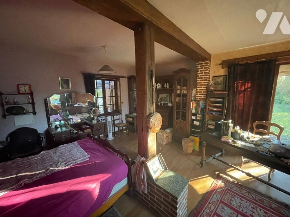Vente Maison Ferme en U sur 1,5 ha en zone agricole, 140 m² habitables, dépendances, travaux. Bois-grenier