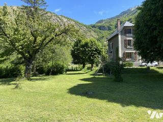  Maison à vendre 15 + pièces 335 m²