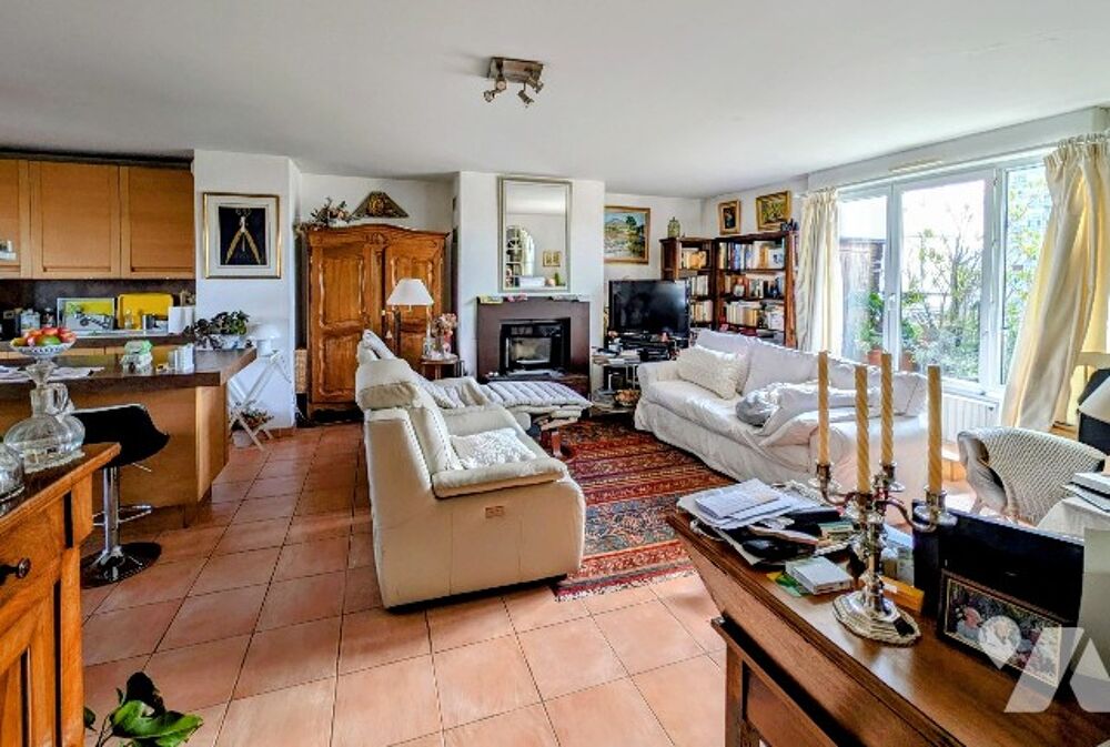 Duplex de 98 m² avec 2 terrasses de 36 m² et 2 garages double (4 places parking).