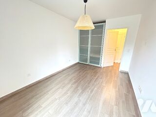 Vente Appartement Résidence de 2016, rez-de-chaussée, appartement de 2P avec terrasse et jardin, 46,14 m².  Bon état. Perreux-sur-marne