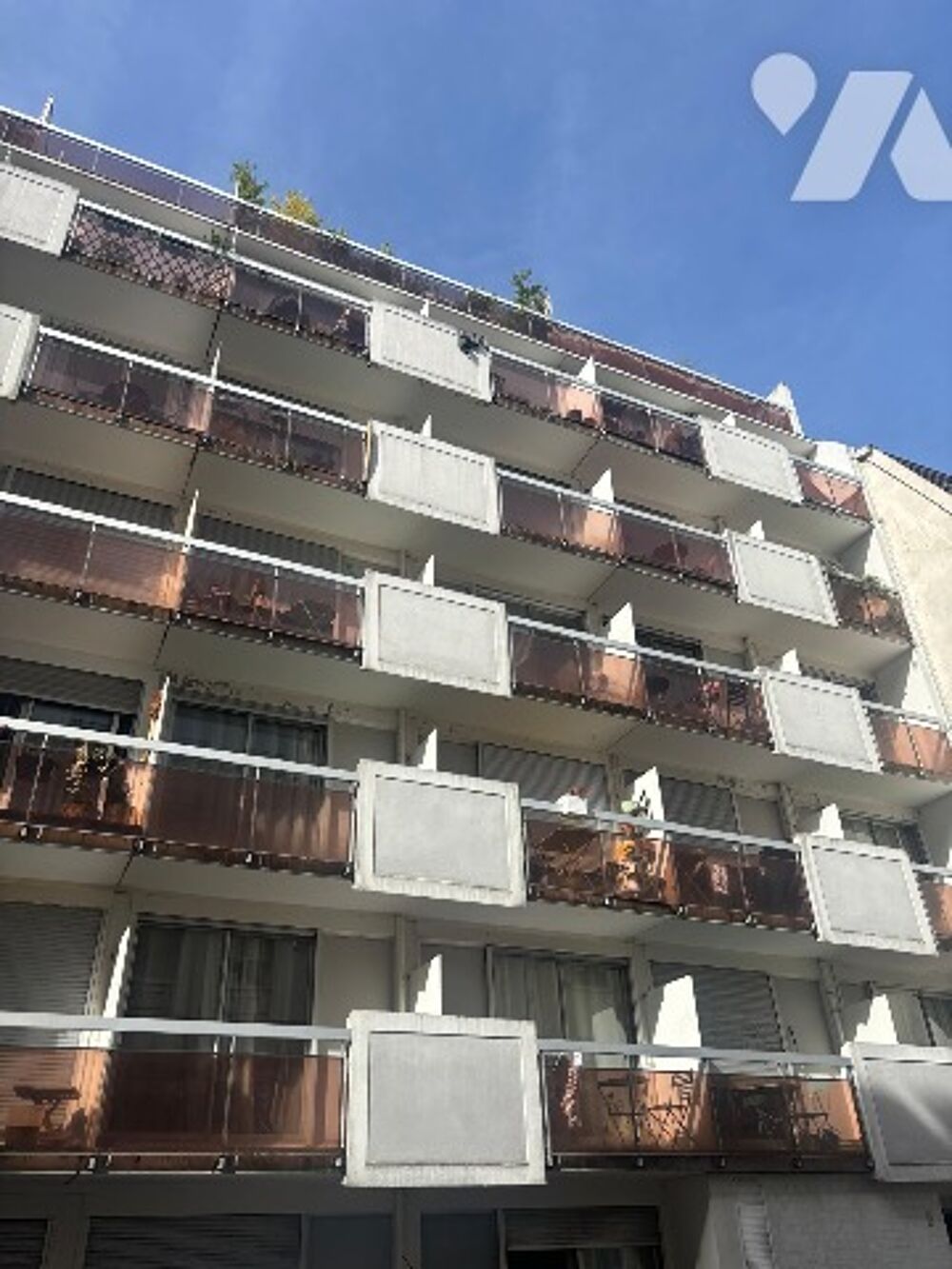 Vente Appartement Appartement de 52m2 bénéficiant d'un vaste balcon et d'une vue dégagée, proche de toutes commodités. Paris 14