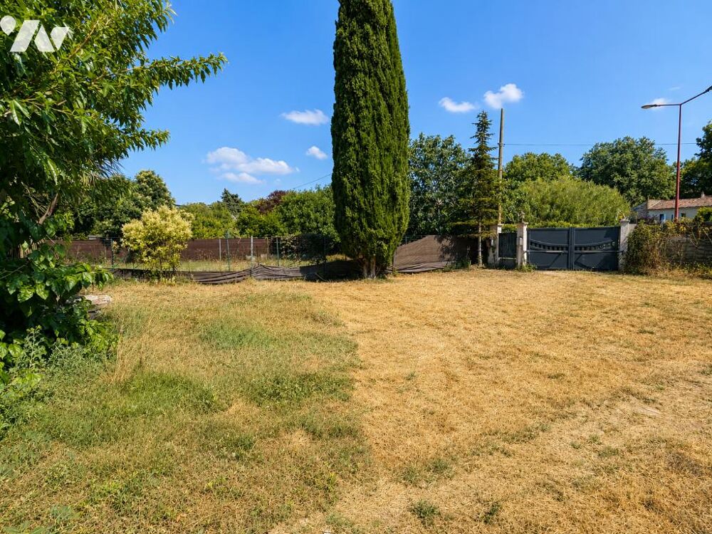 Vente Maison Maison de plain-pied avec dépendances sur un terrain de 1 048 m² Pertuis