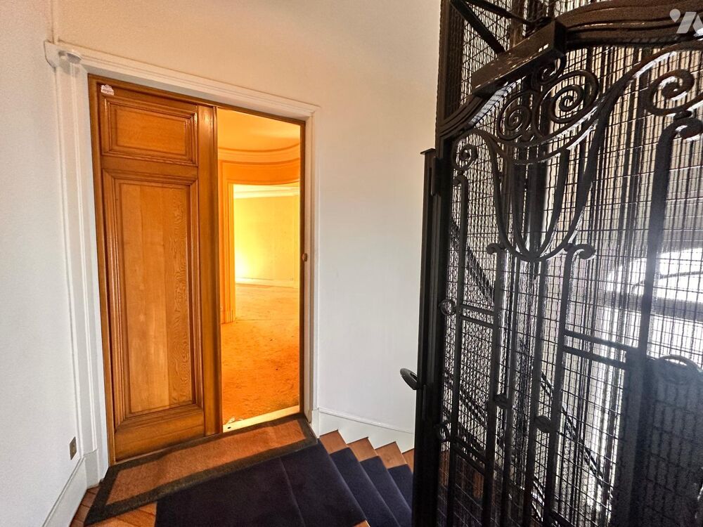 Vente Appartement A vendre - 3 square Villaret de Joyeuse - PARIS 17 - appartement 2 pièces de 60 m² Paris 17